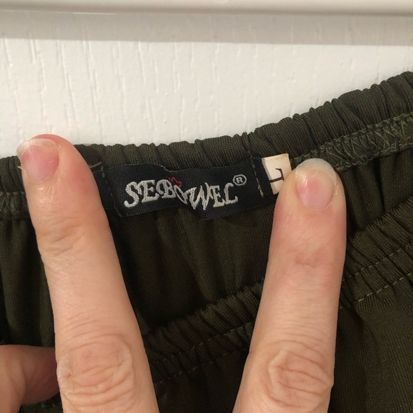 Women’s Dress or longer Top - Picture 9 of 9